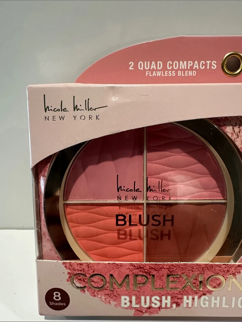 NWT Nicole Miller Complexion Powder Duo in (8) Shades in (2) Compacts.